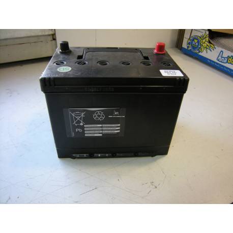 Battery -12V 70 AH - left +